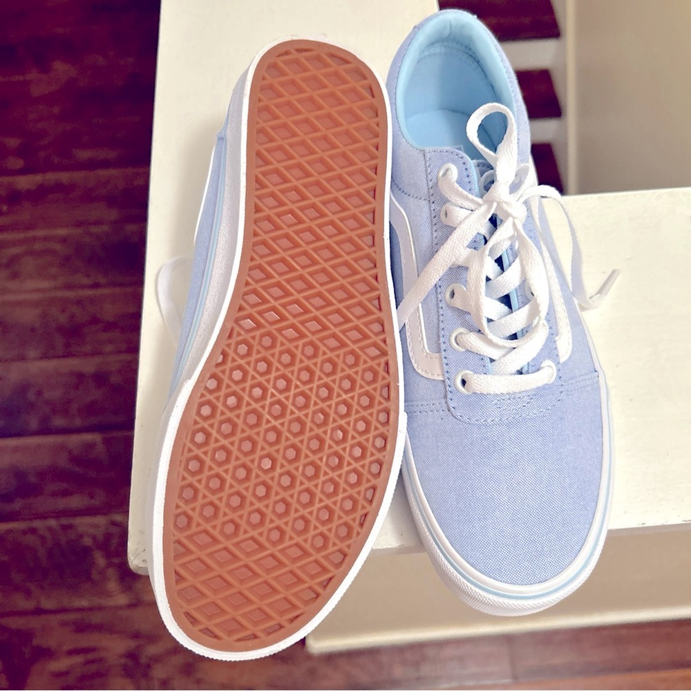 Vans shoes size 9 women’s